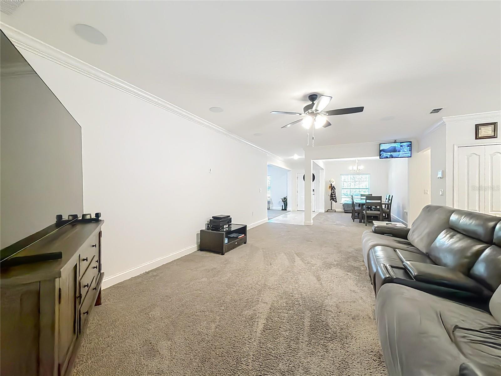 ROYAL HIGHLANDS - Residential