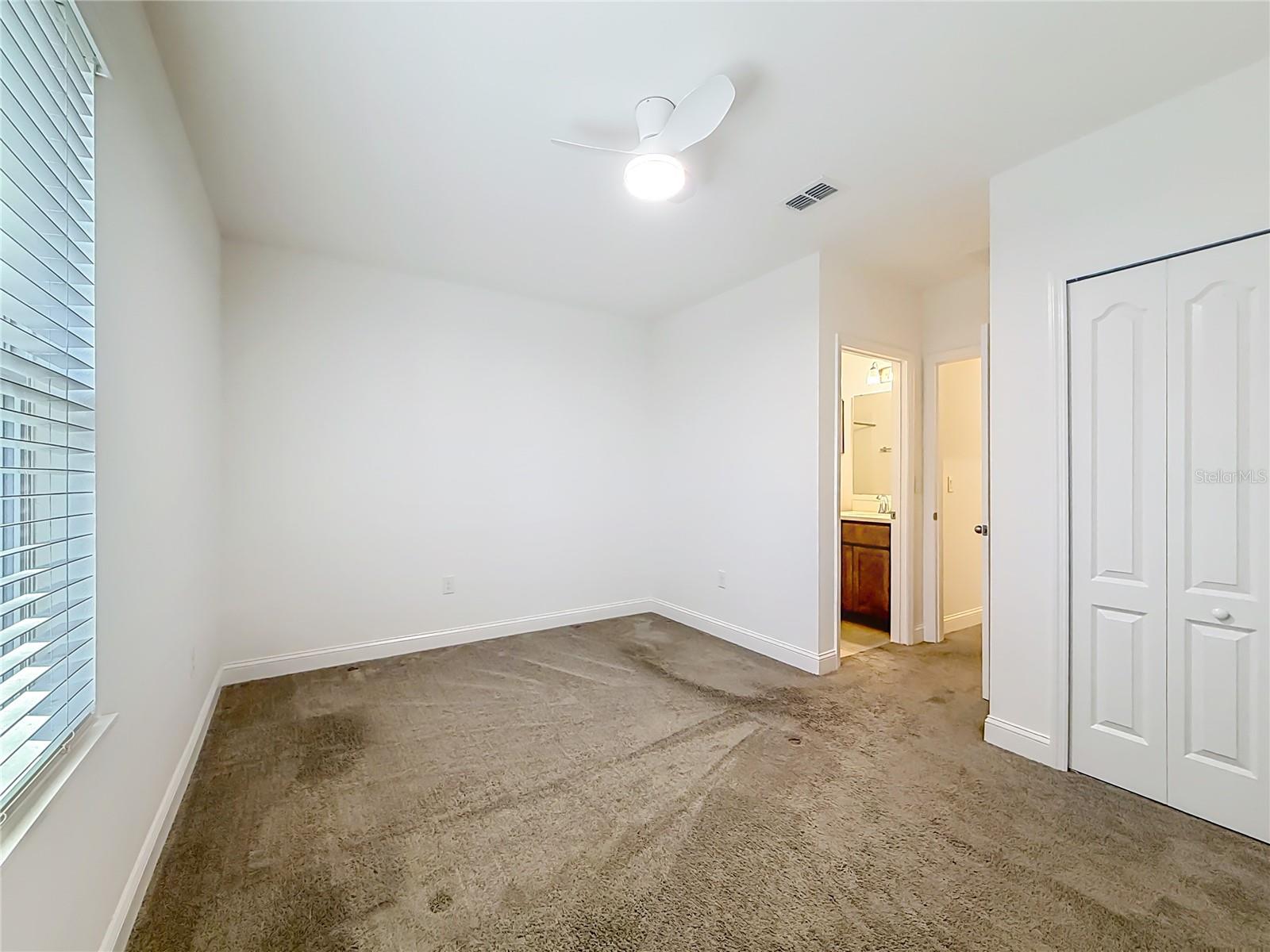 ROYAL HIGHLANDS - Residential