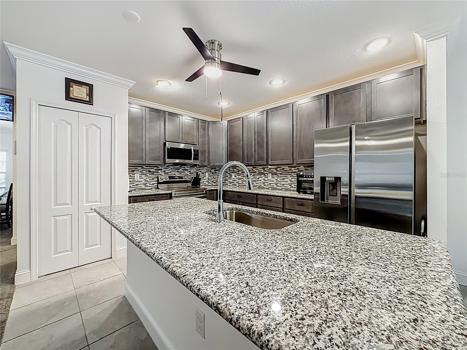 ROYAL HIGHLANDS - Residential