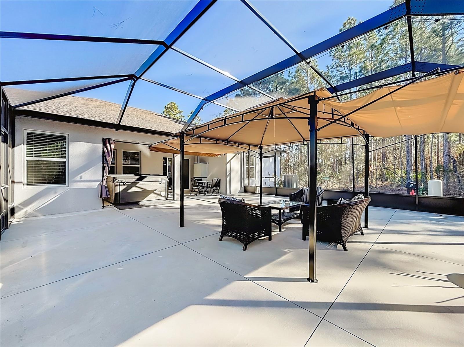 ROYAL HIGHLANDS - Residential