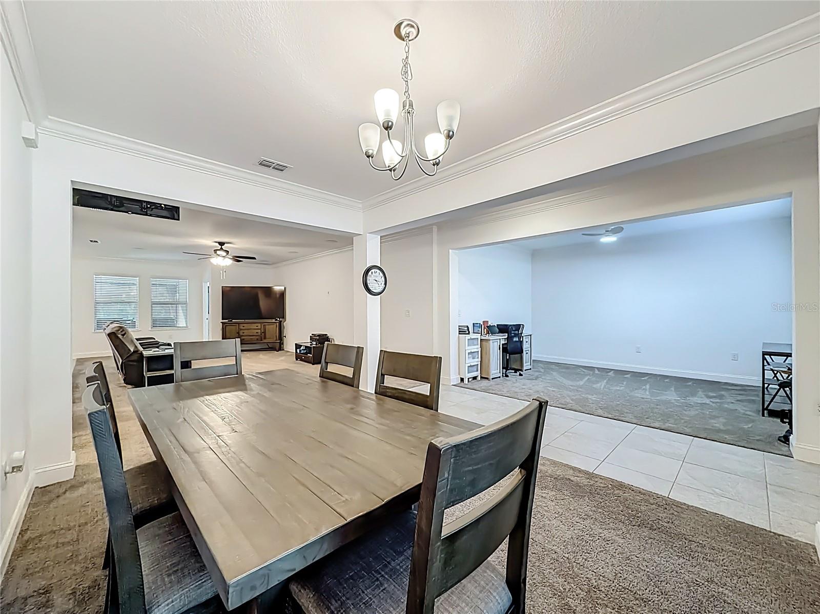 ROYAL HIGHLANDS - Residential