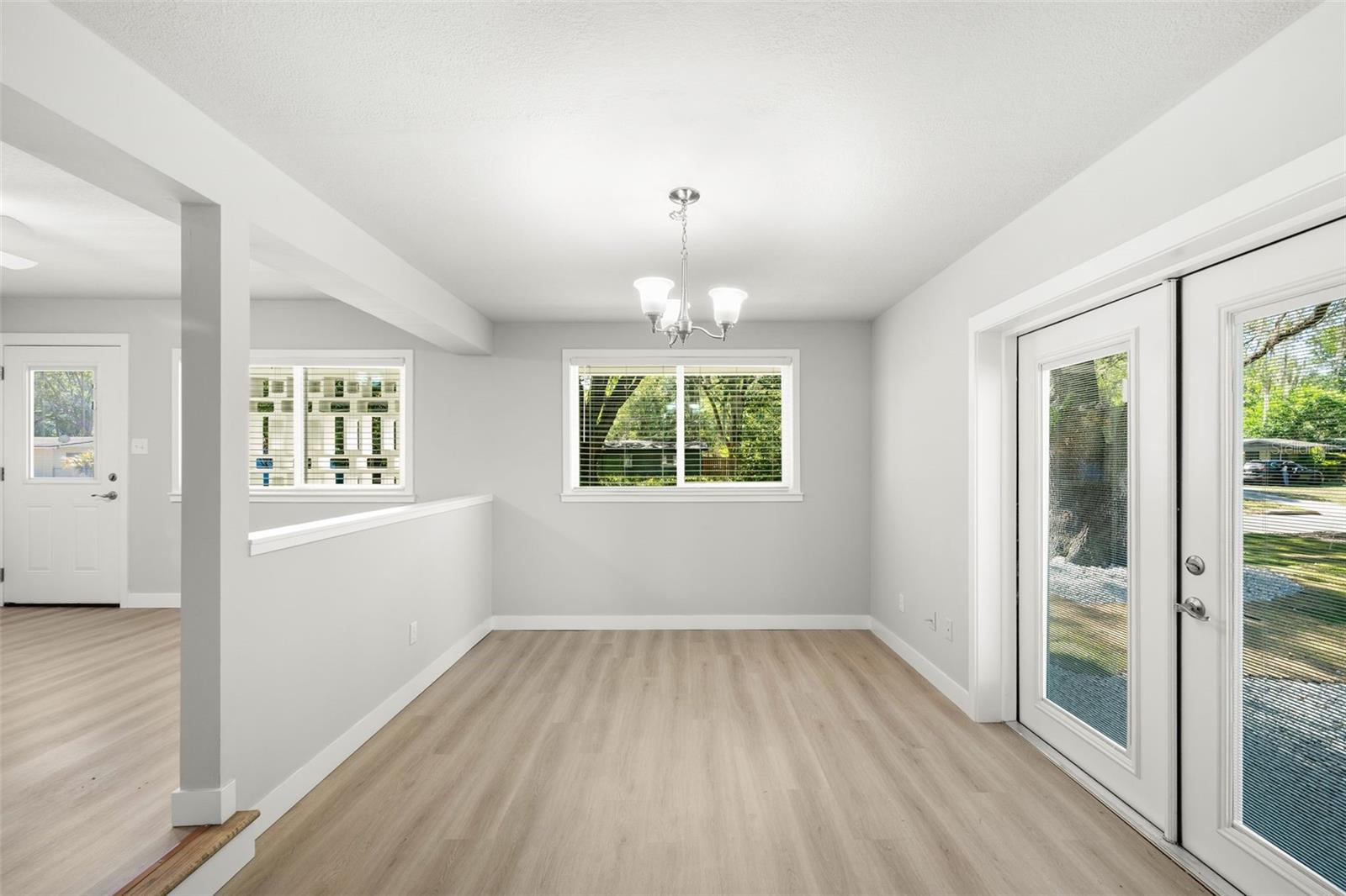 CAROL ESTATES TERRACE - Residential