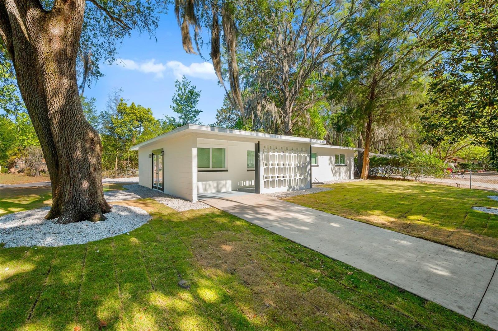 CAROL ESTATES TERRACE - Residential