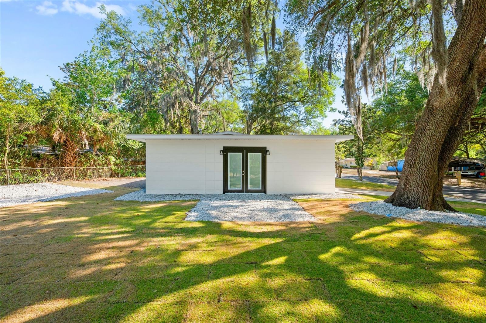 CAROL ESTATES TERRACE - Residential