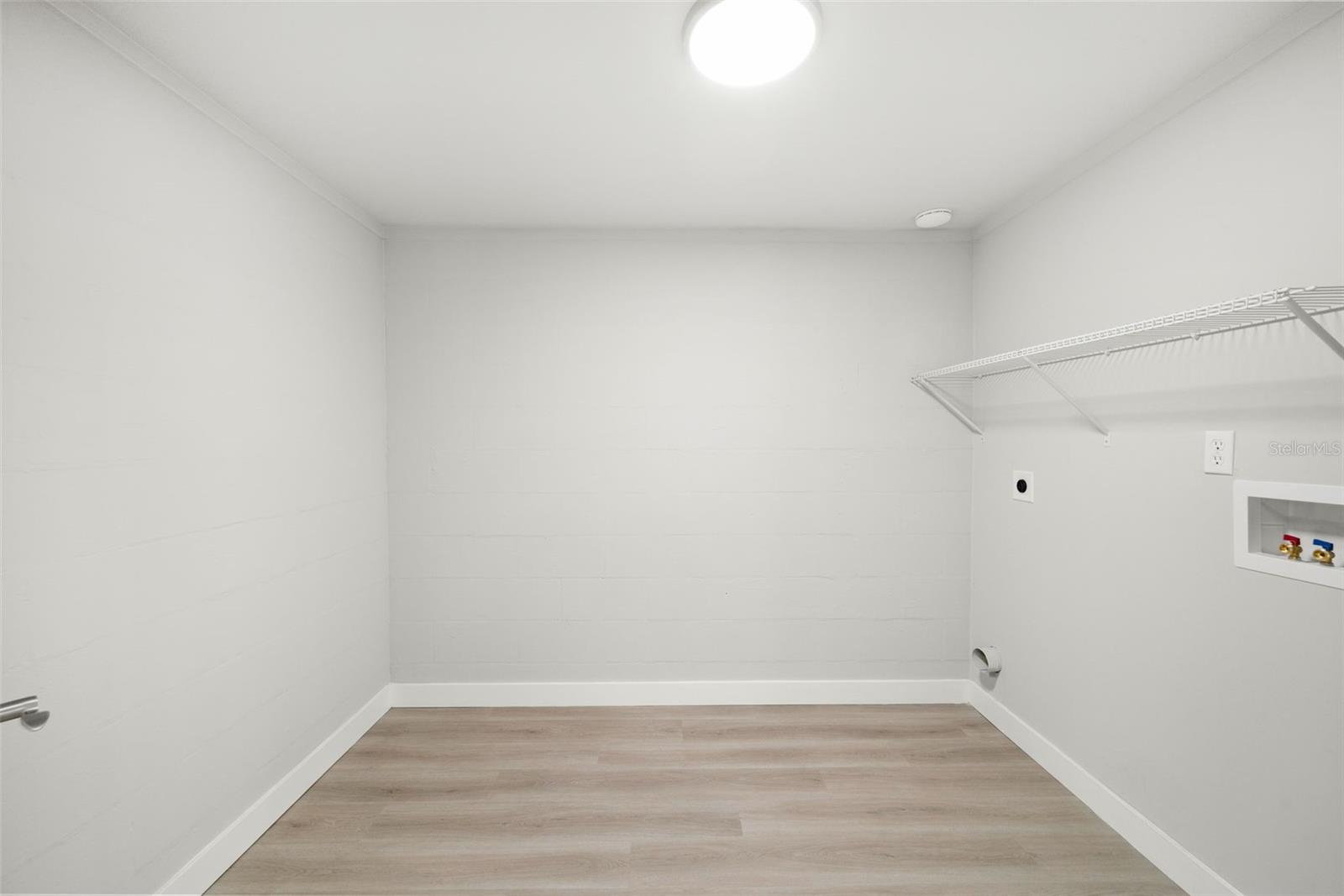 CAROL ESTATES TERRACE - Residential