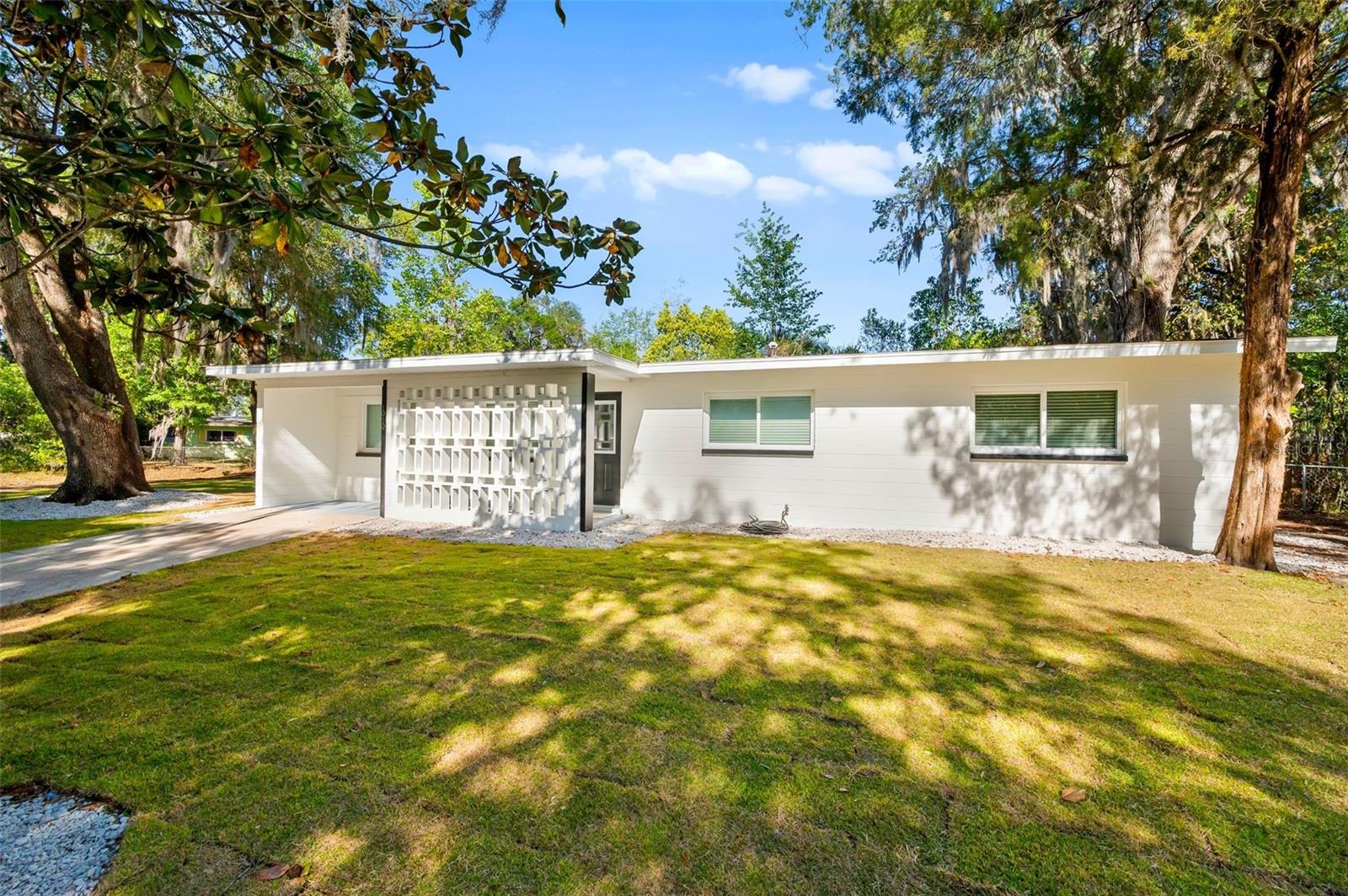 CAROL ESTATES TERRACE - Residential