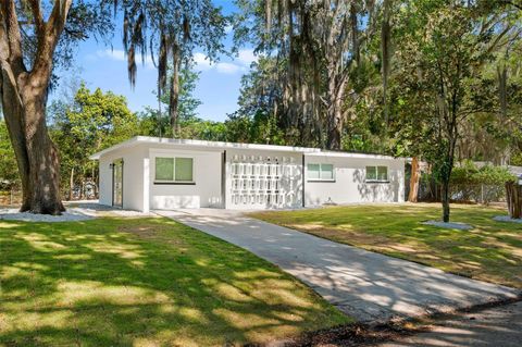 Photo of 1919 NE 17th Drive, Gainesville, FL 32609 (MLS # GC539496)