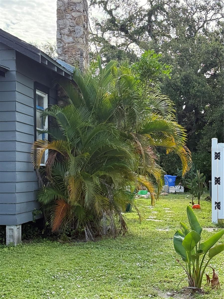 1423 16TH STREET W