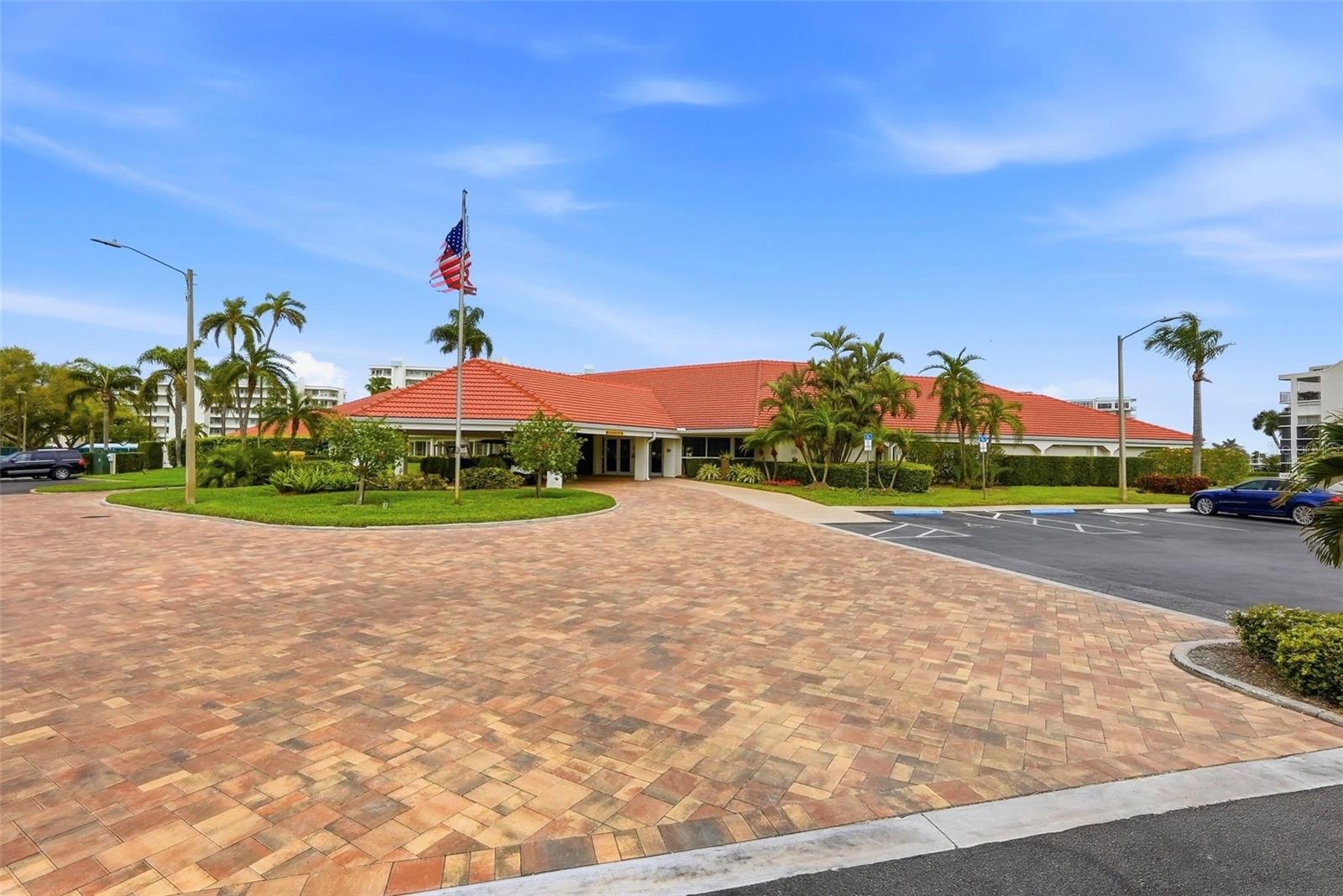 HARBOURSIDE CONDO - Residential