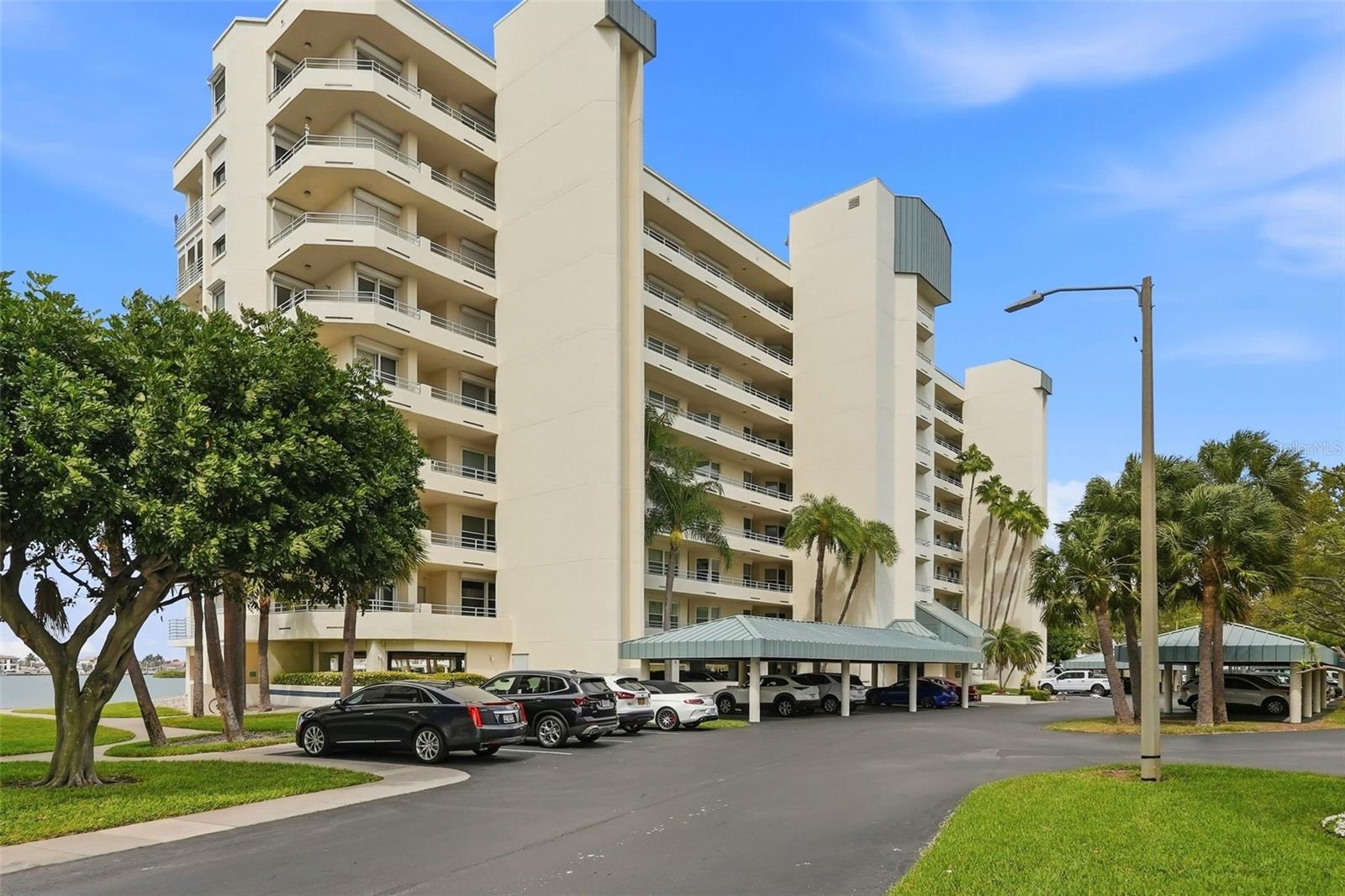 HARBOURSIDE CONDO - Residential