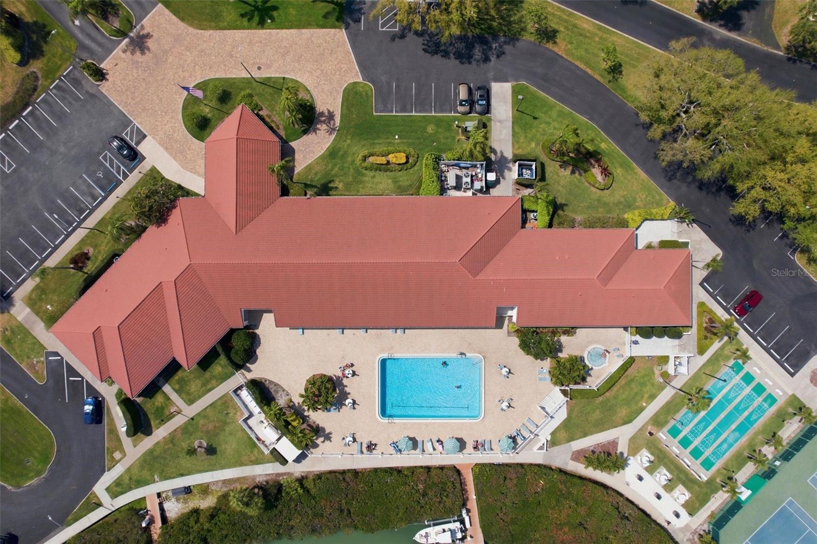 HARBOURSIDE CONDO - Residential