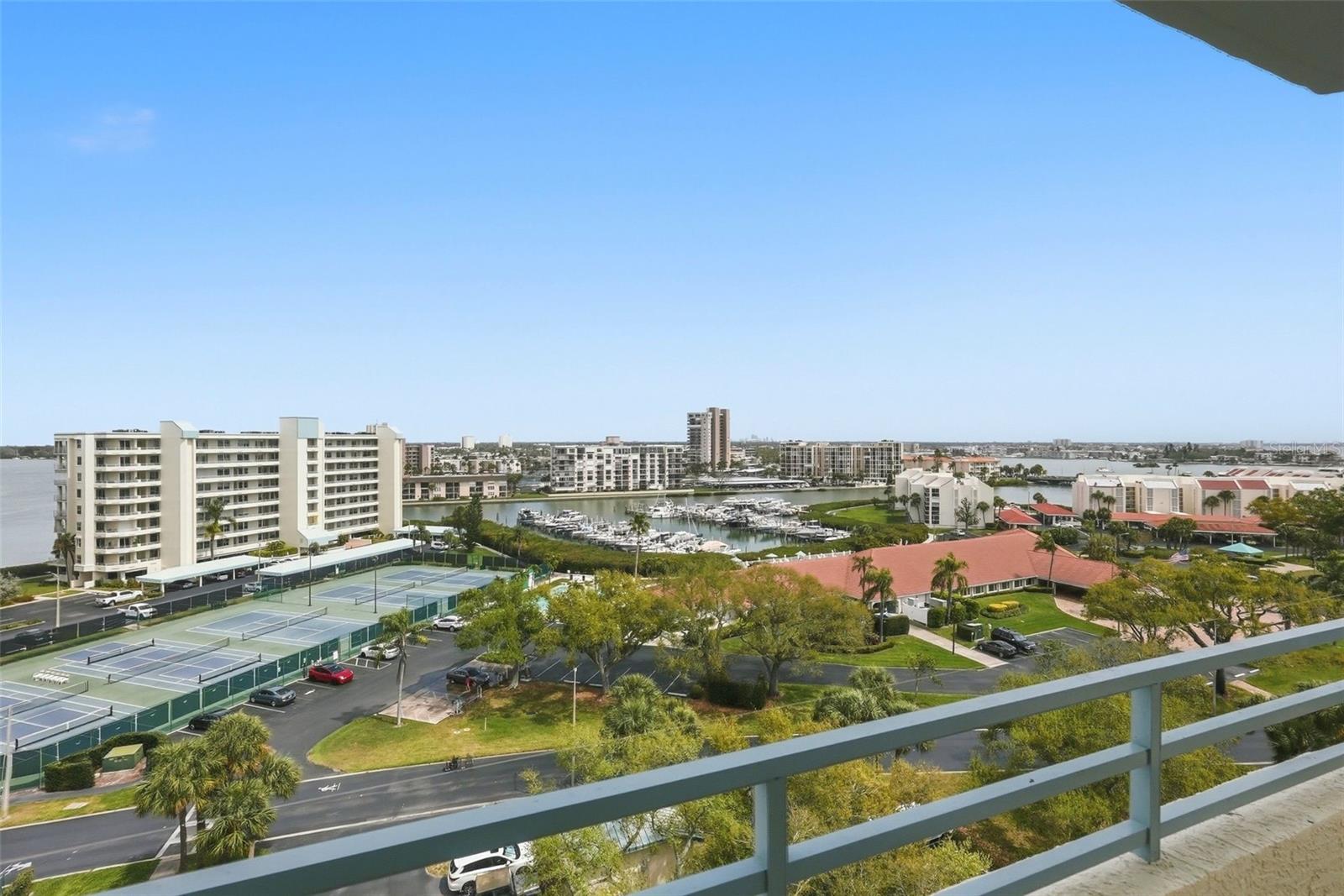 HARBOURSIDE CONDO - Residential