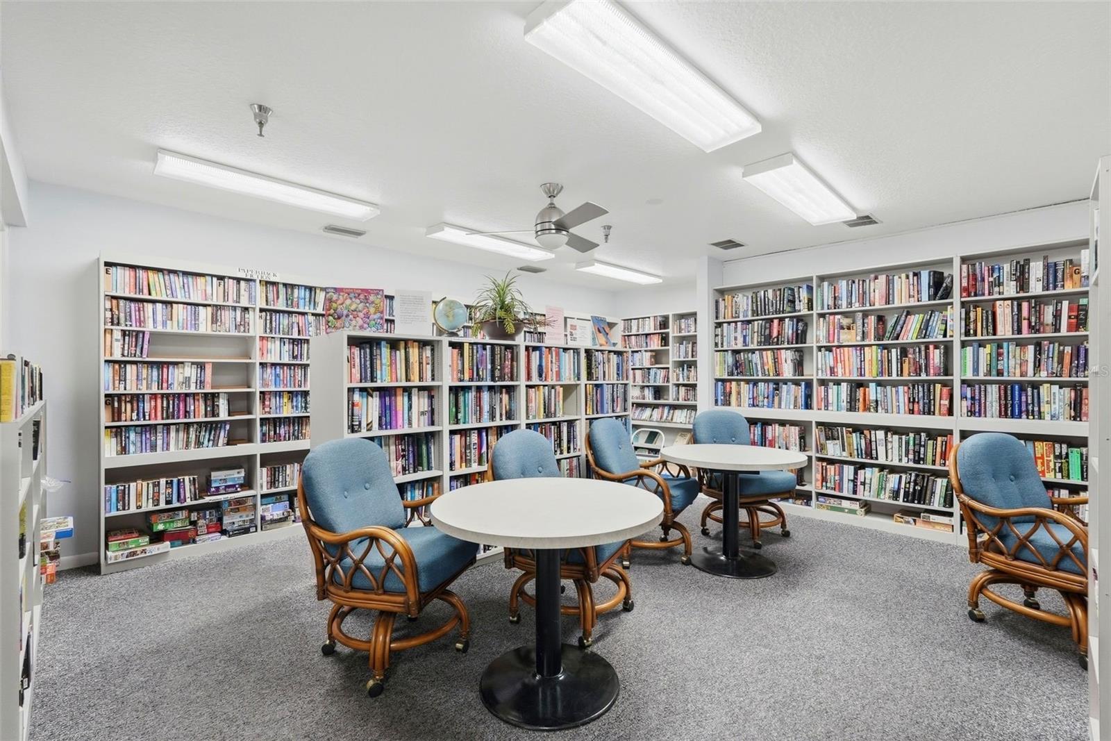 HARBOURSIDE CONDO - Residential