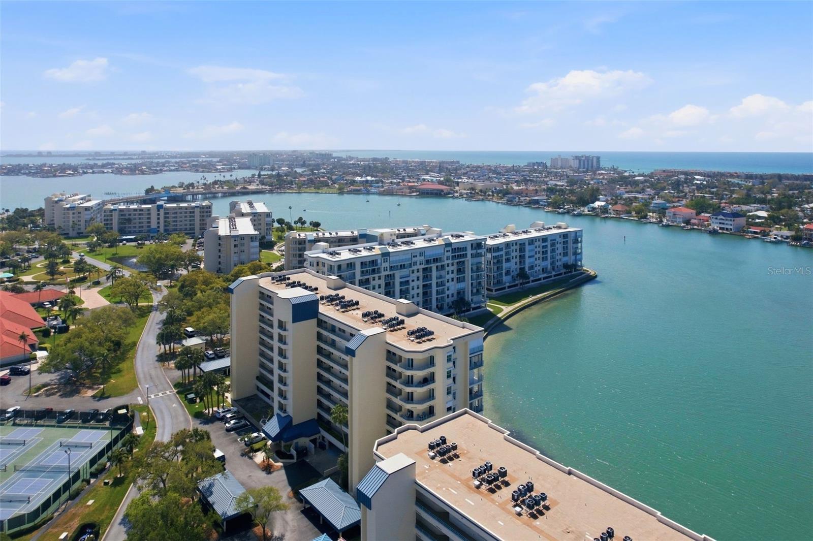 HARBOURSIDE CONDO - Residential