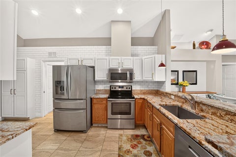 Tiny photo for 10983 SW 69th Circle, Ocala, FL 34476 (MLS # OM734555)