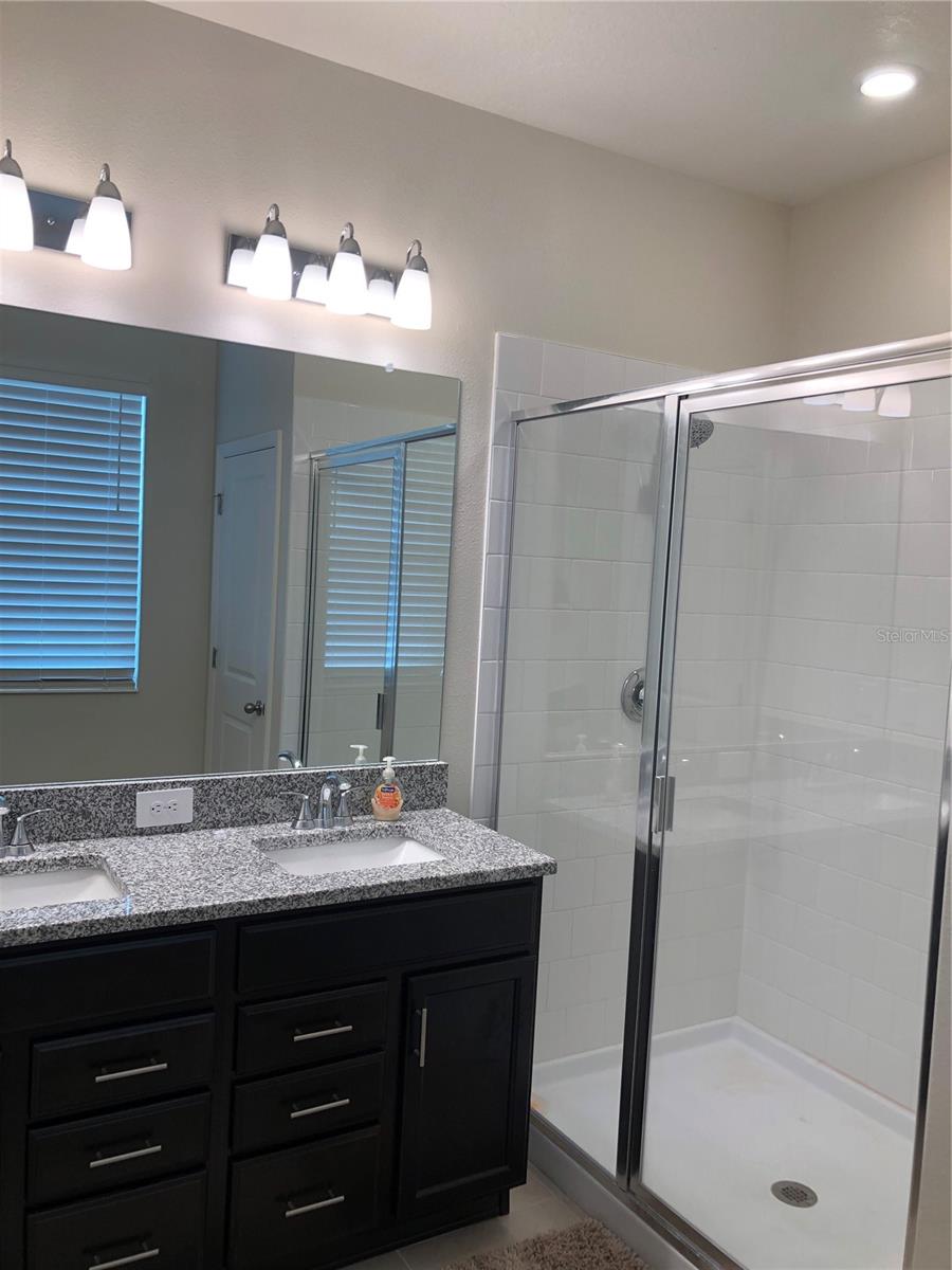 RIVERSTONE - Residential Lease