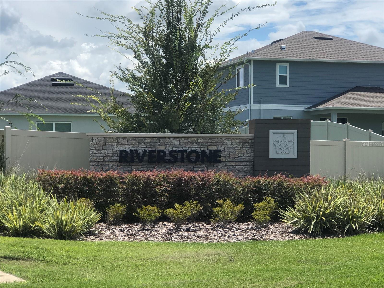 RIVERSTONE - Residential Lease