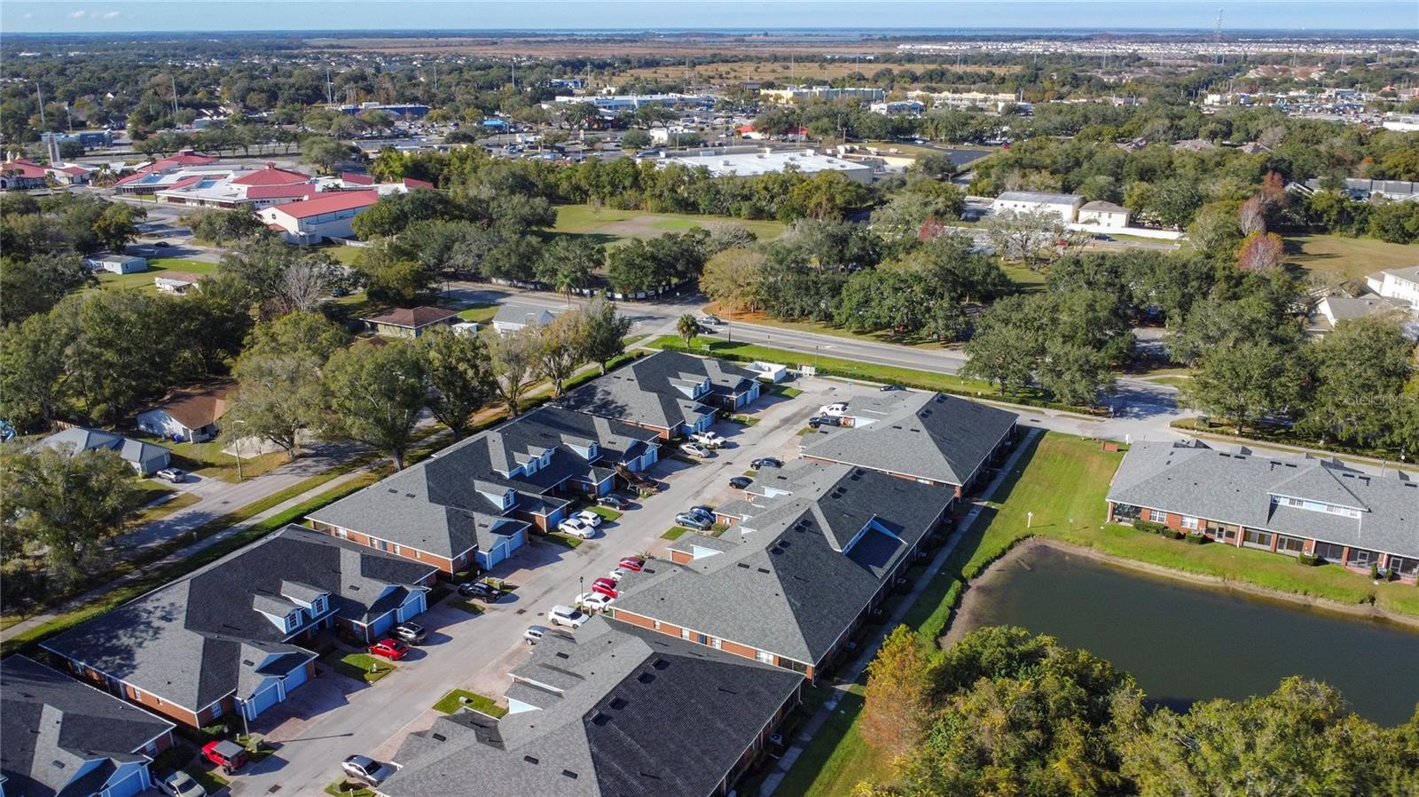 TOWN CENTER VILLAS - Residential