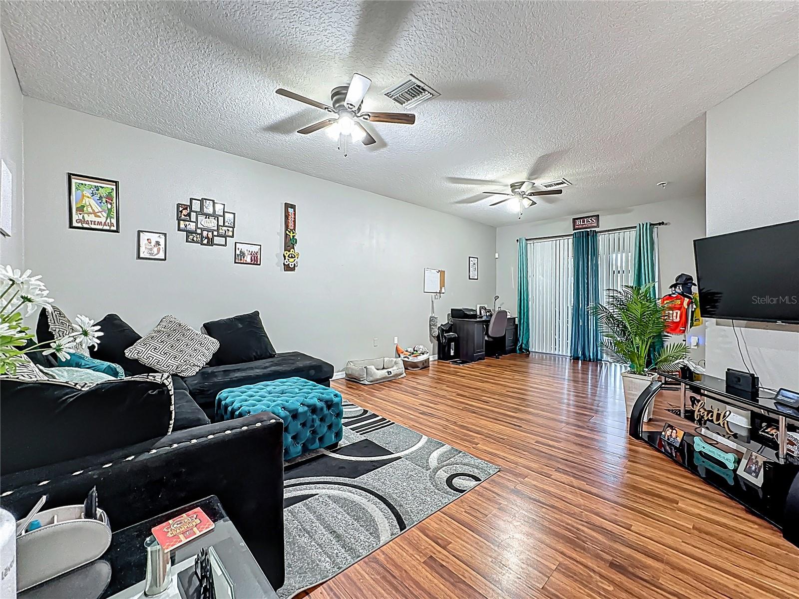 TOWN CENTER VILLAS - Residential