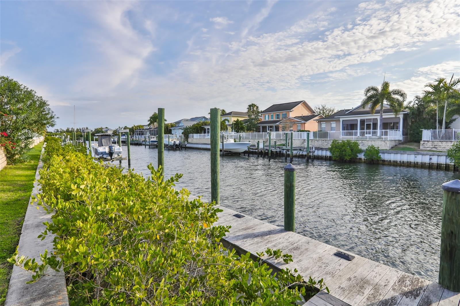 MIRABAY PH 3B-2 - Residential