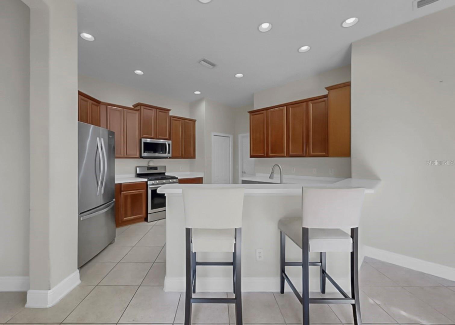 MIRABAY PH 3B-2 - Residential