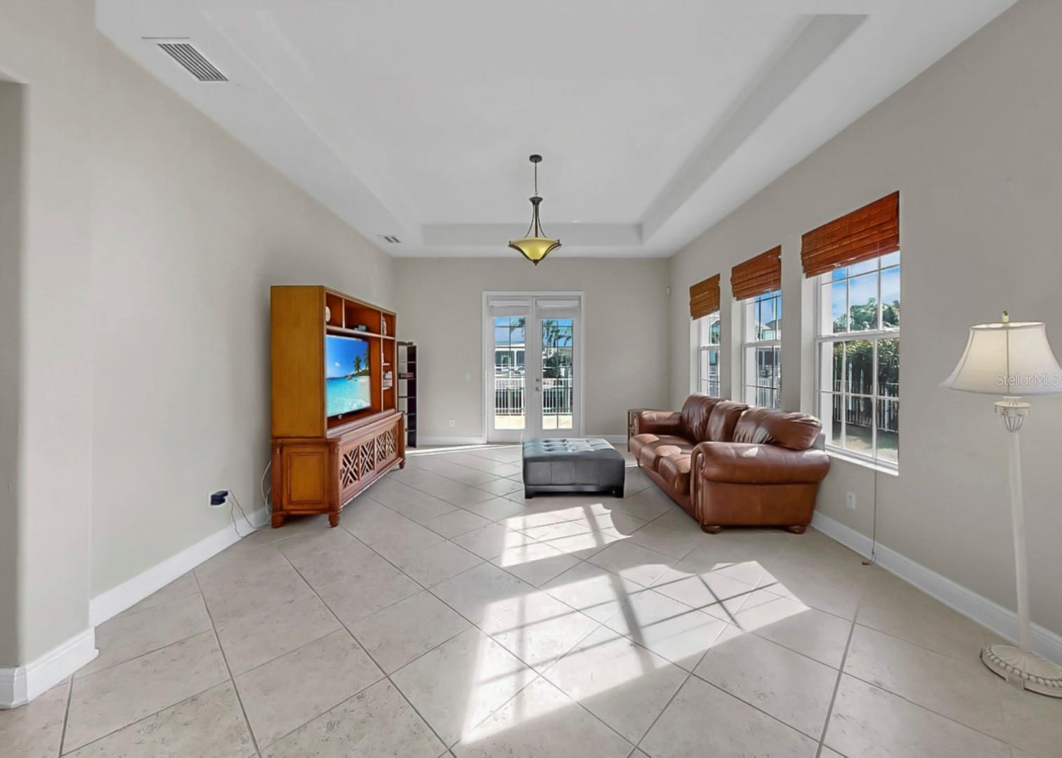 MIRABAY PH 3B-2 - Residential