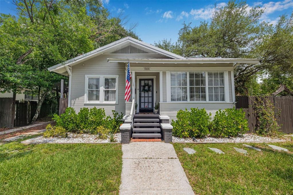 Photo of 5101 N Suwanee Avenue, Tampa, FL 33603 (MLS # TB8399941)