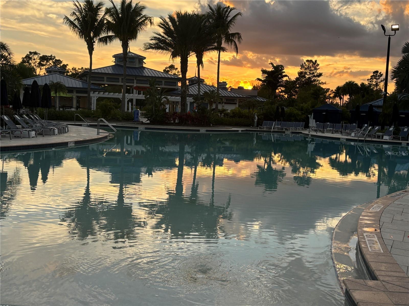 GROVE RESORT AND SPA HOTEL CONDOMINIUM 3 - Residential