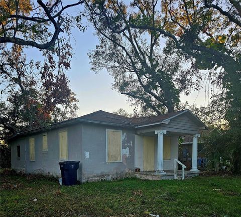 A home in TAMPA