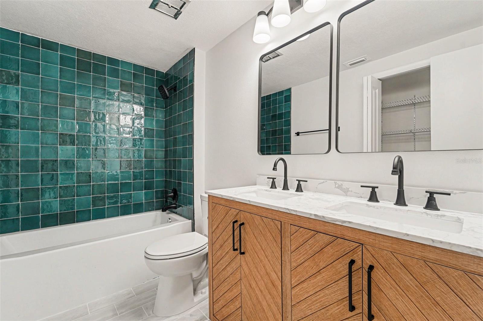 NORTHDALE SEC F UNIT 1 - Residential