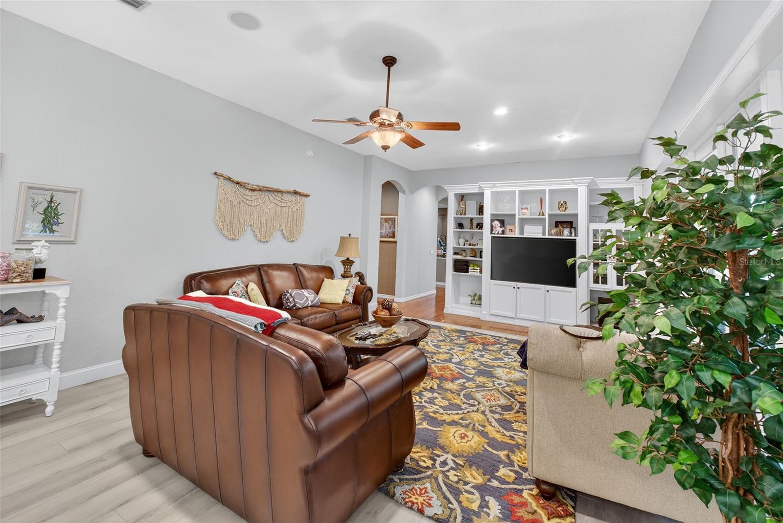 TAMPA PALMS 2B UNIT 2 - Residential