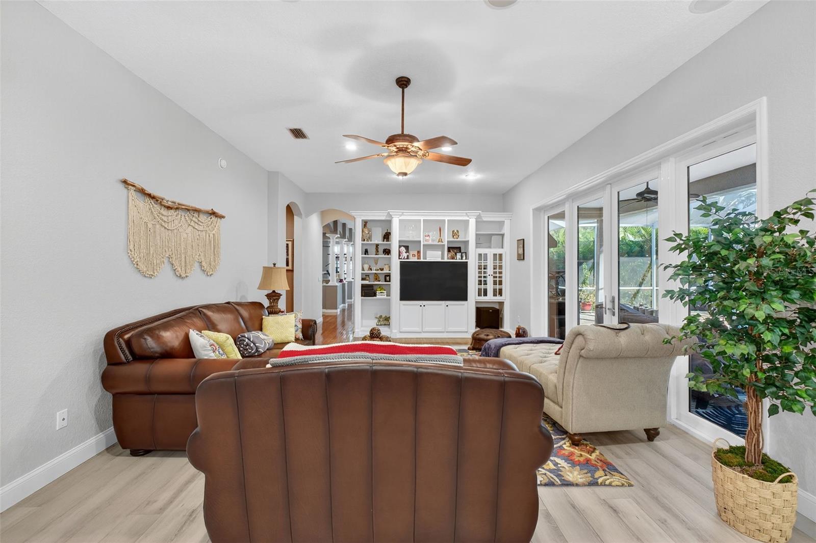 TAMPA PALMS 2B UNIT 2 - Residential