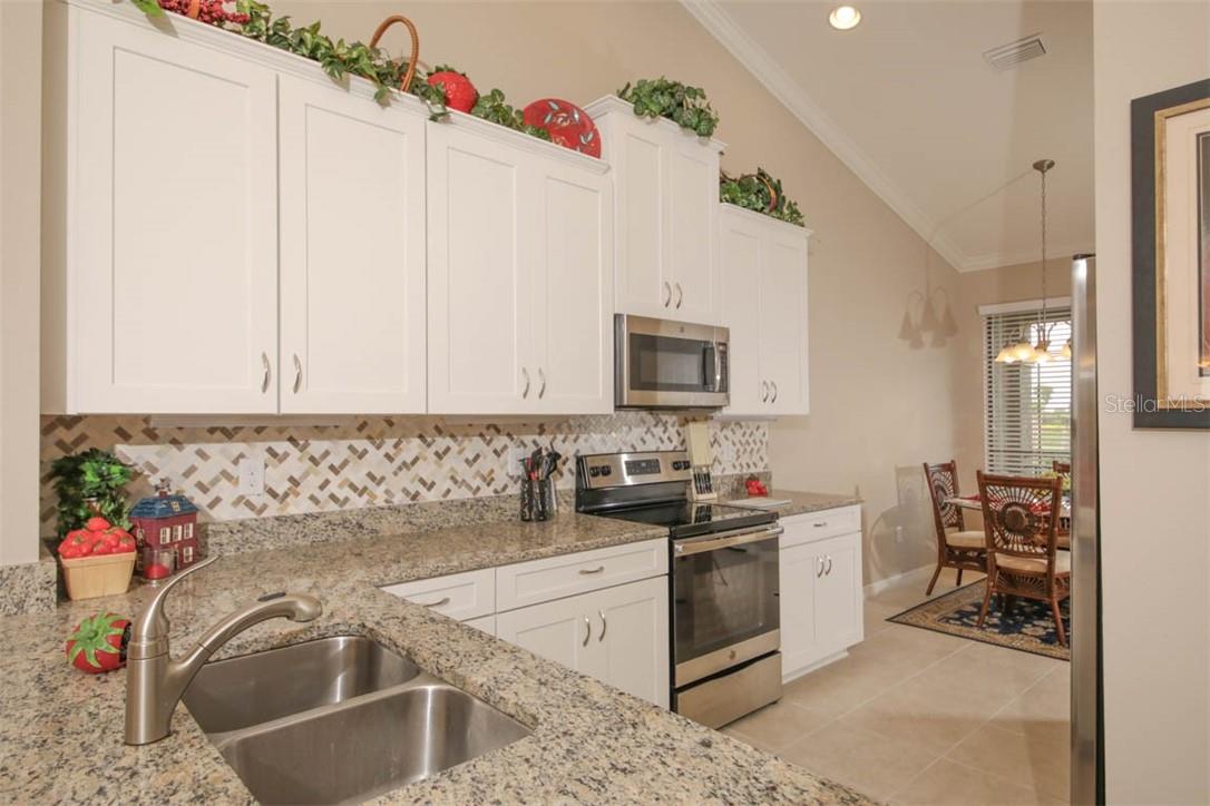 ESPLANADE PH III @ LAKEWOOD RANCH - Residential Lease