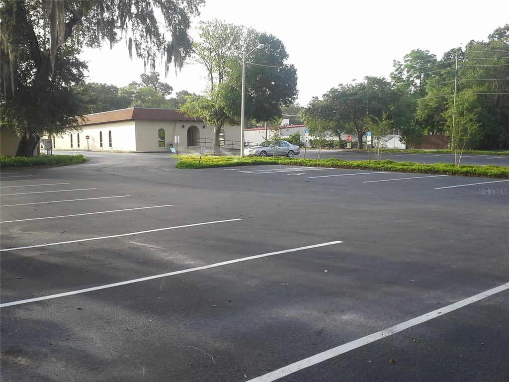 Photo of 1302 N Main Street, Kissimmee, FL 34744 (MLS # R4911622)