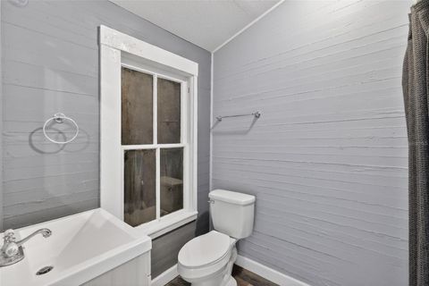 Tiny photo for 103 S 2nd Street #C, Leesburg, FL 34748 (MLS # G5108650)