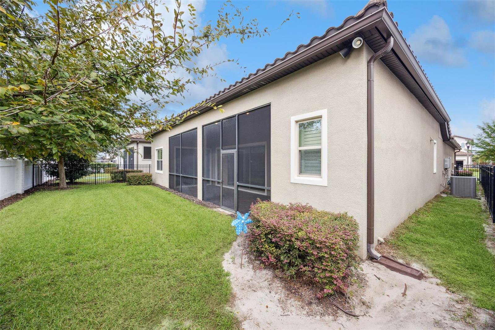 PHILLIPS GROVE - Residential