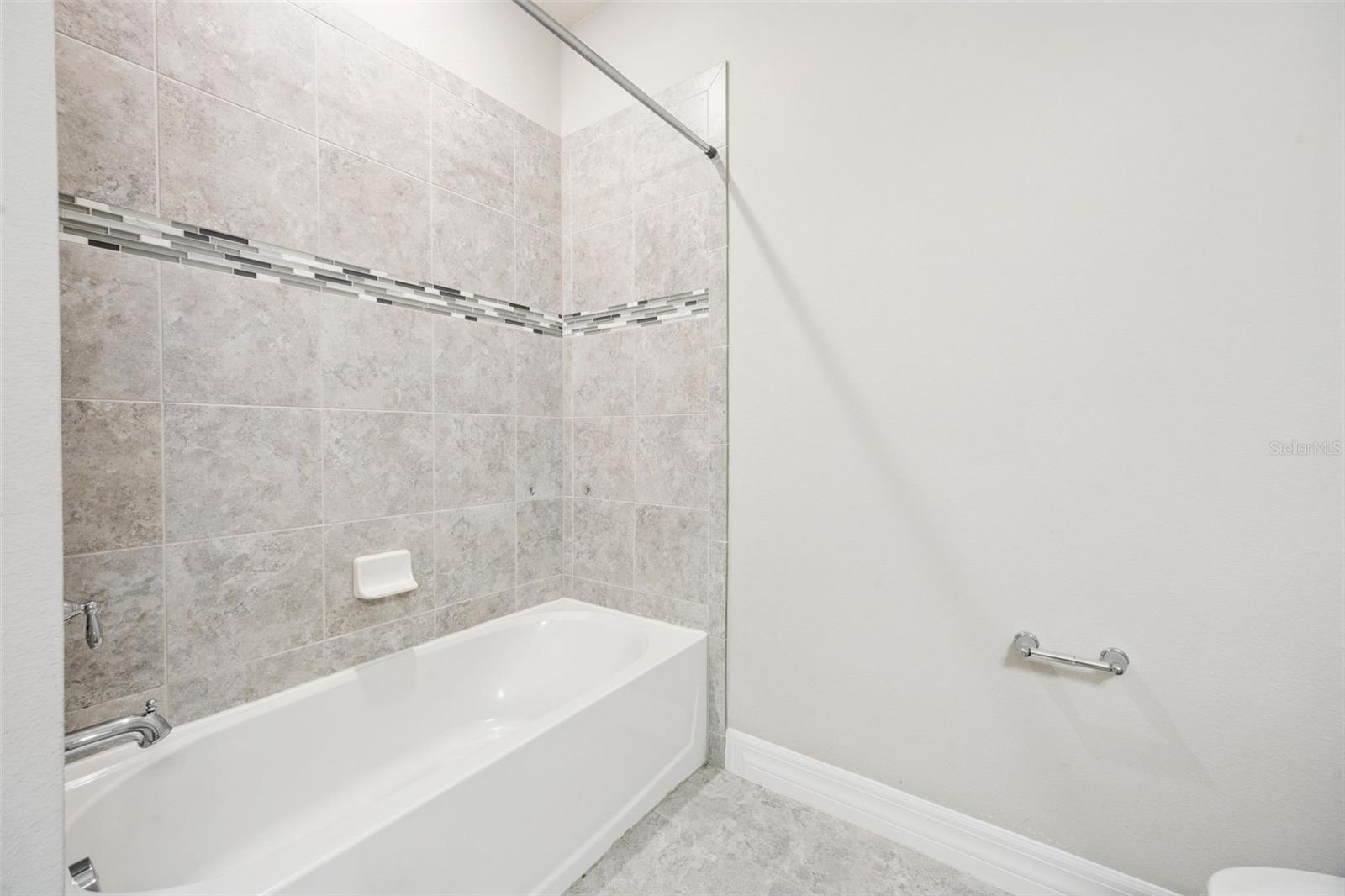 PHILLIPS GROVE - Residential