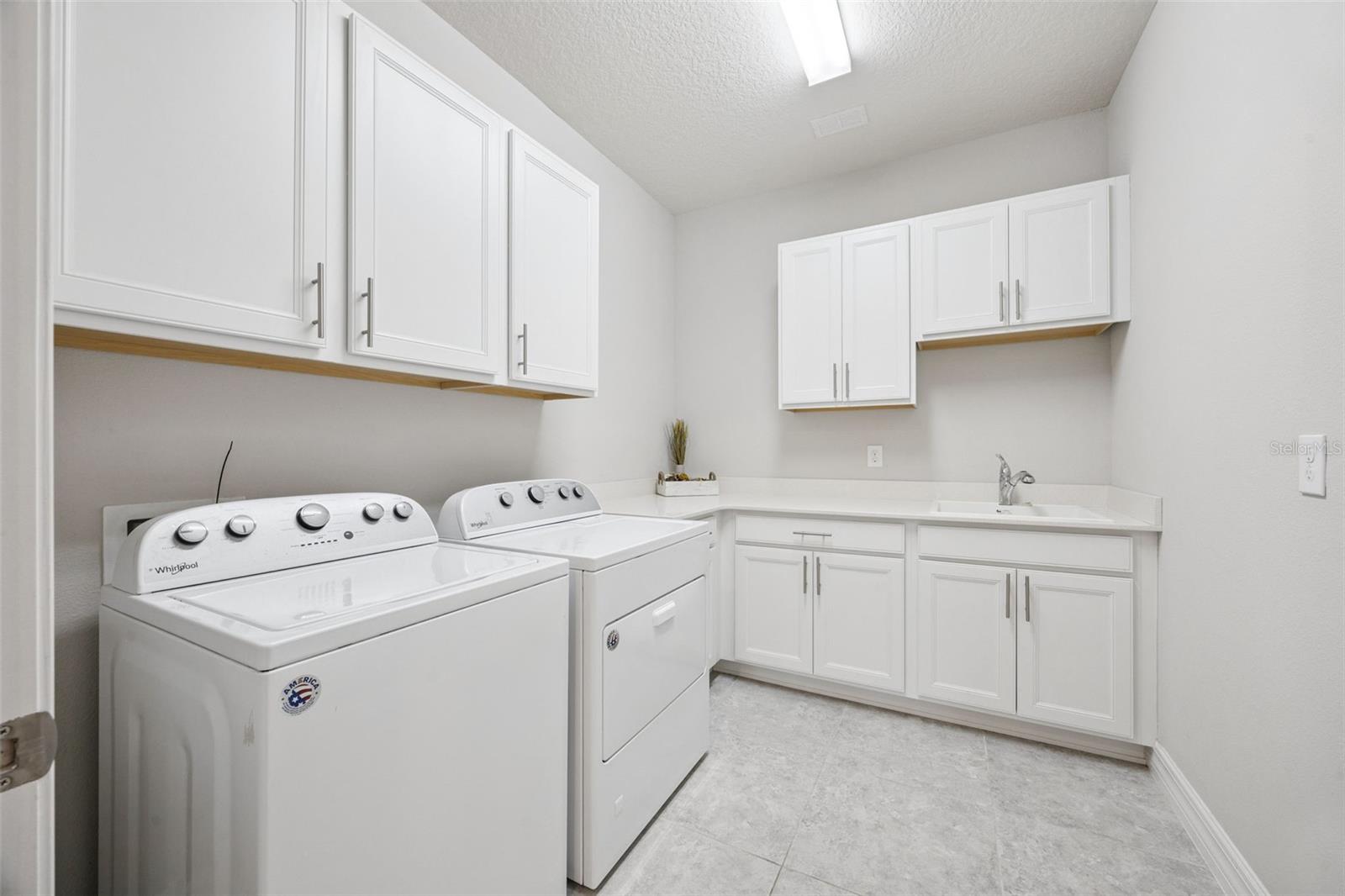 PHILLIPS GROVE - Residential