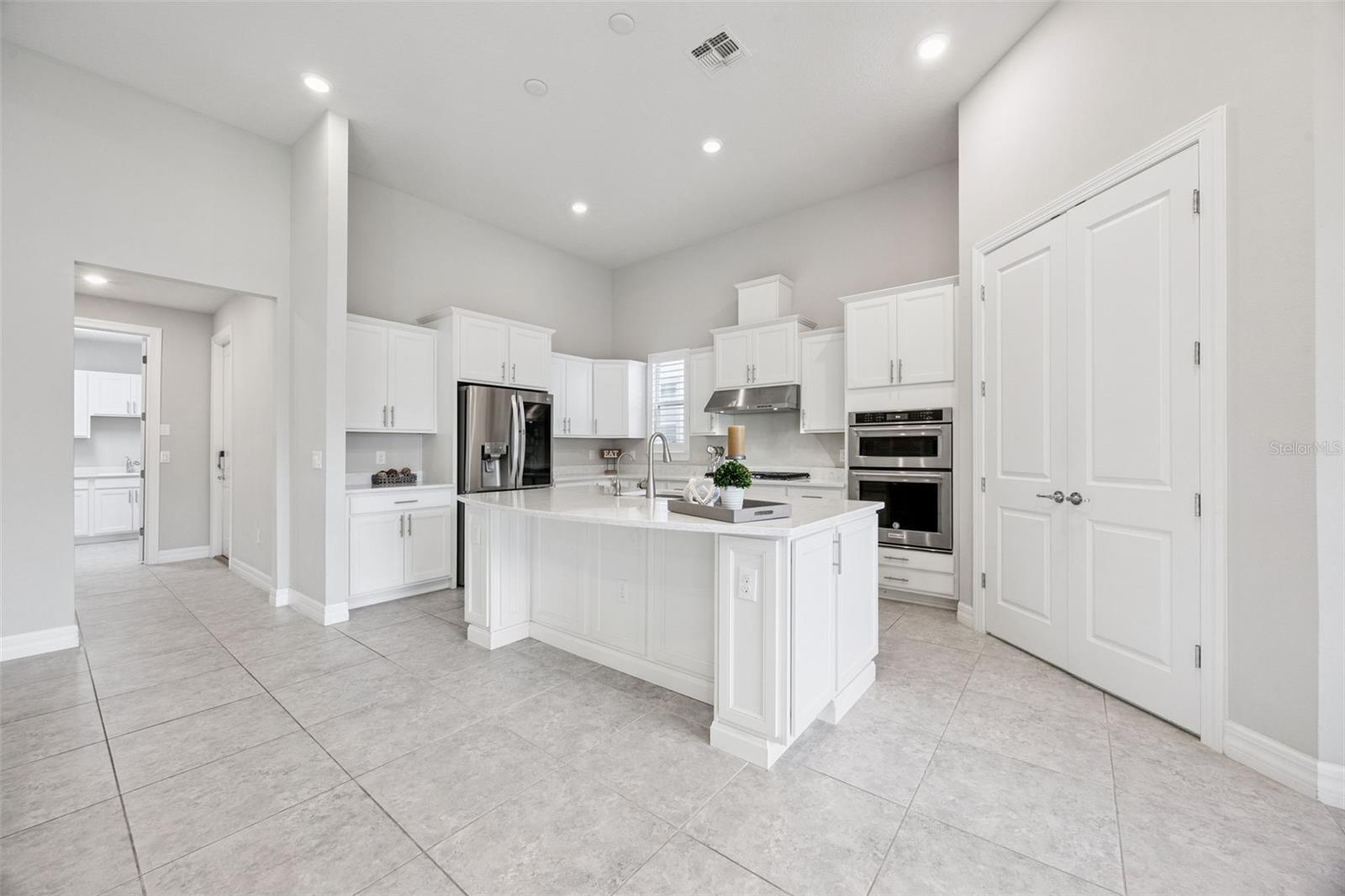 PHILLIPS GROVE - Residential