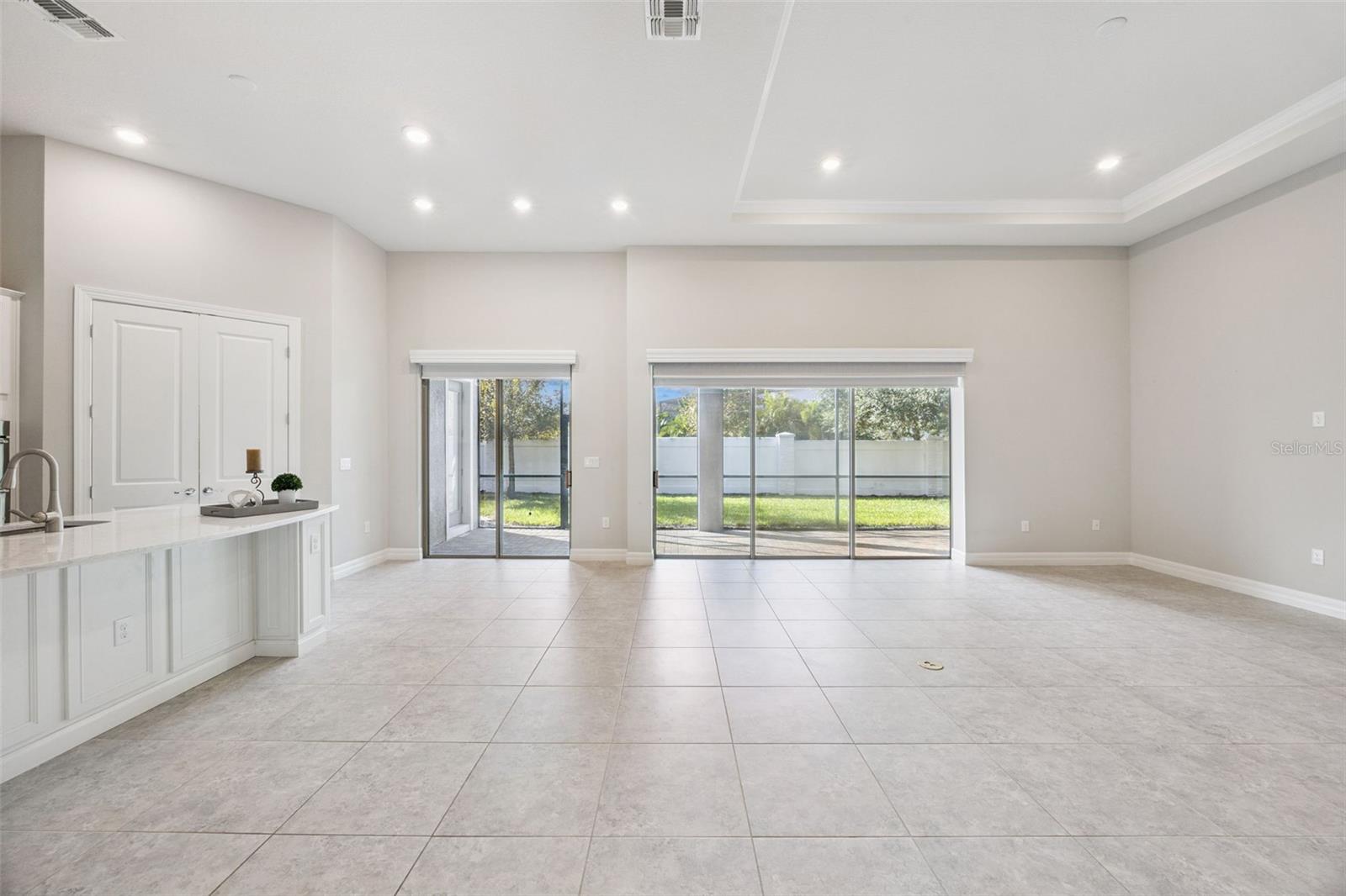 PHILLIPS GROVE - Residential