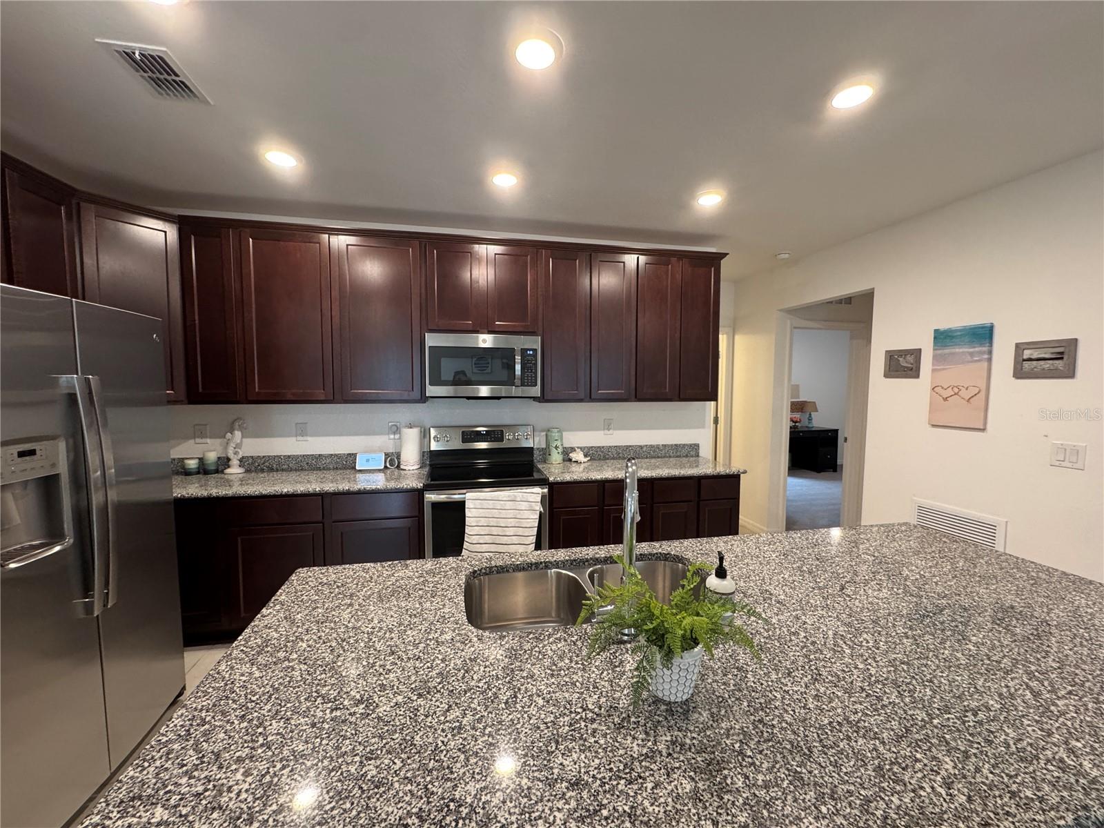 VILLA MILANO PH 4 5 & 6 - Residential Lease