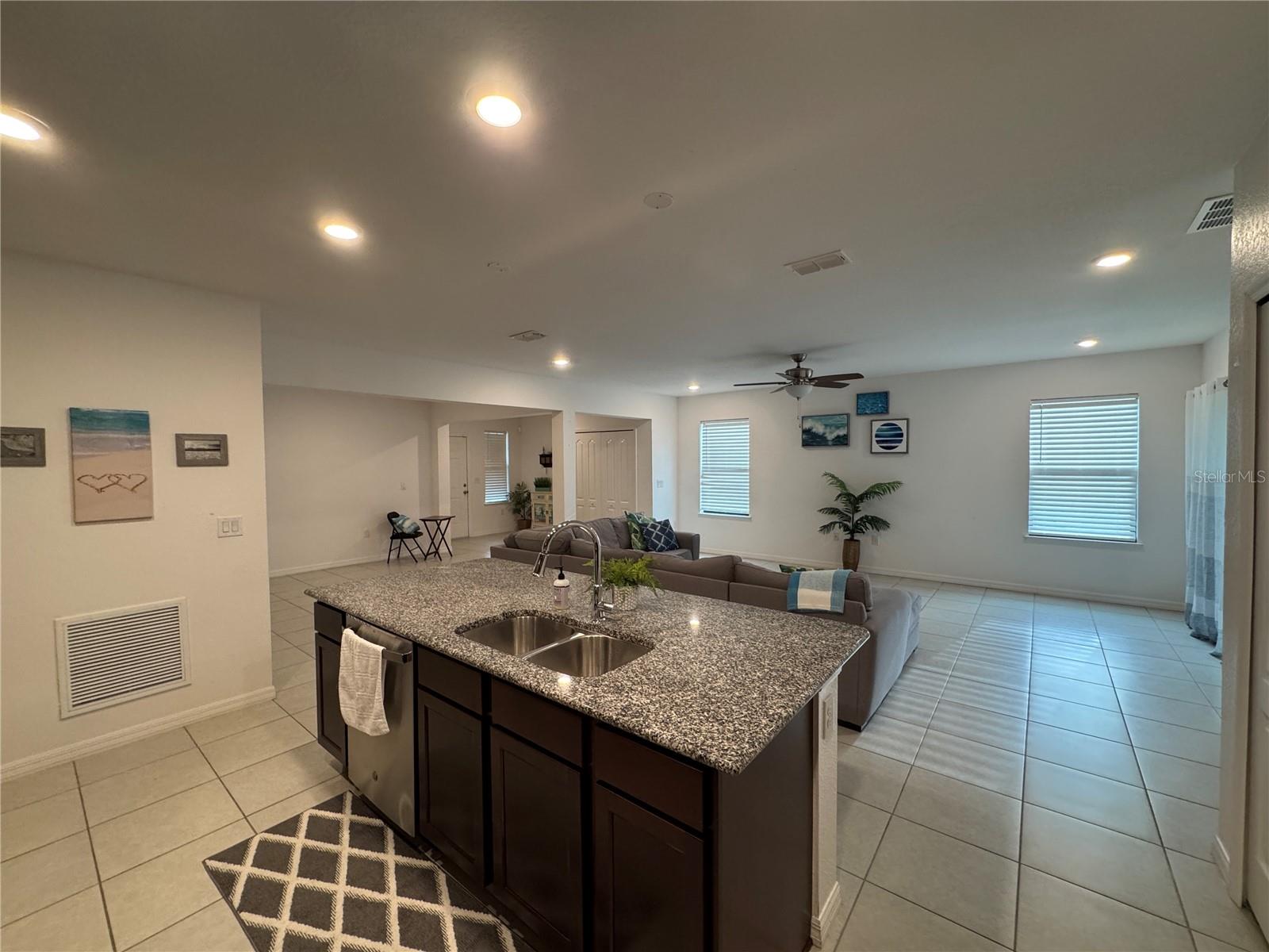 VILLA MILANO PH 4 5 & 6 - Residential Lease