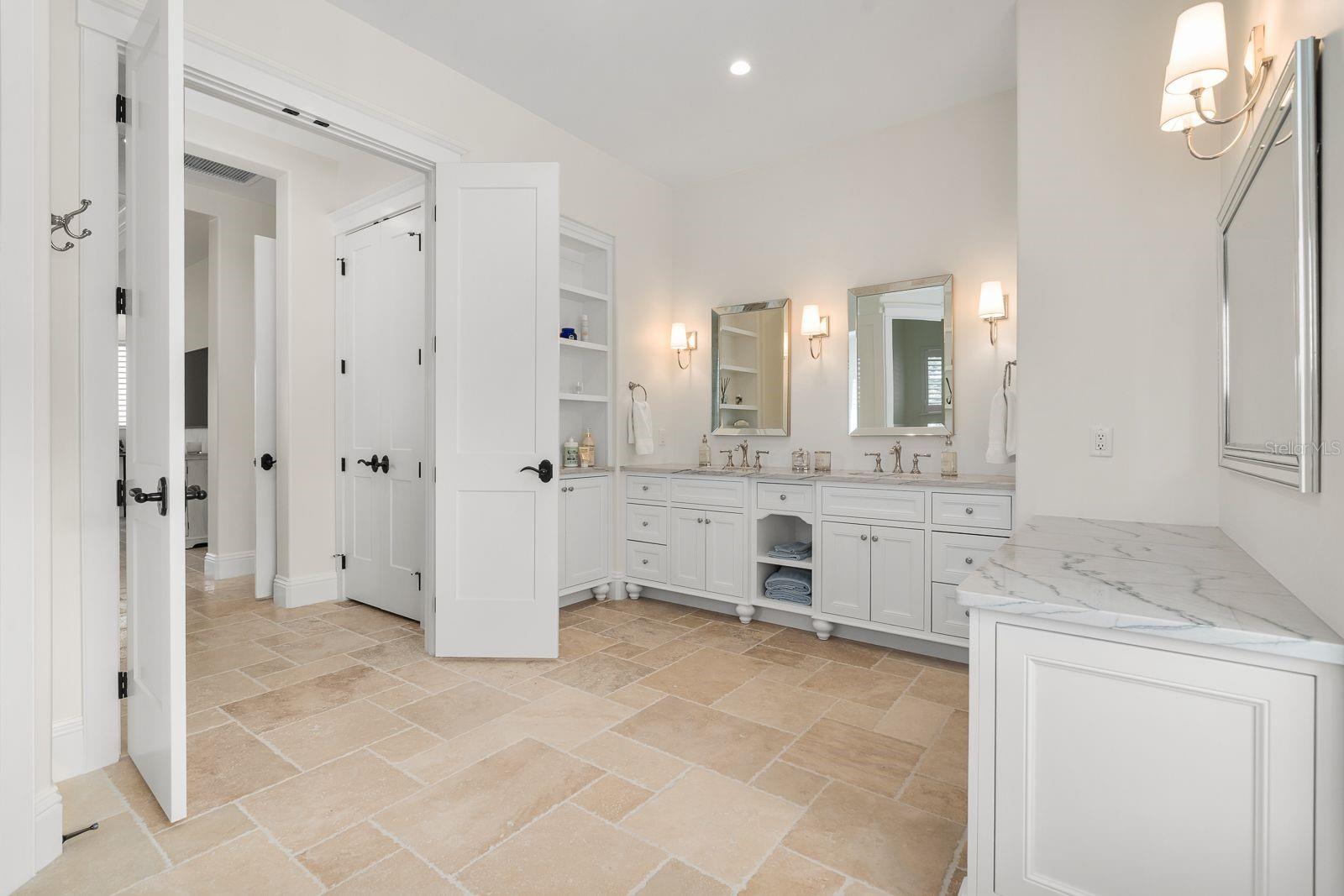 BEL LAGO - Residential