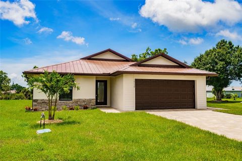 A home in PUNTA GORDA