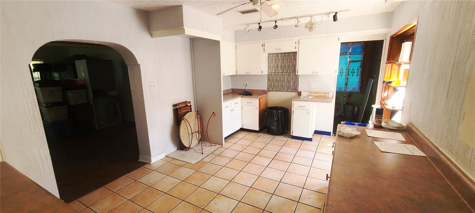 HAMNERS MARJORY B & W E FLO - Residential