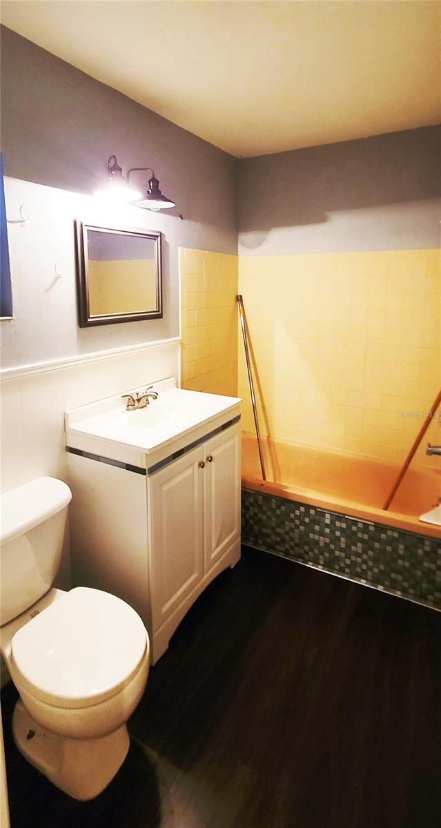 HAMNERS MARJORY B & W E FLO - Residential