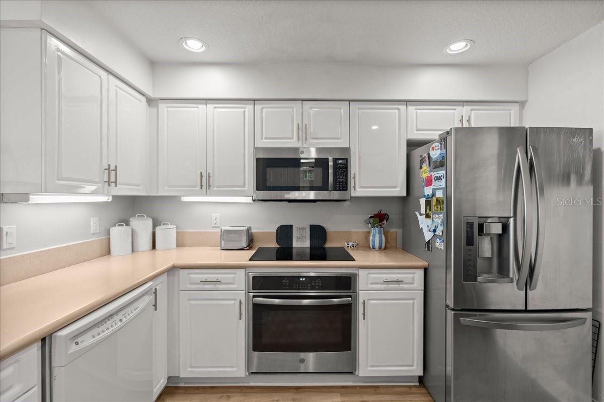 4624 HARBOUR VILLAGE BOULEVARD 4404