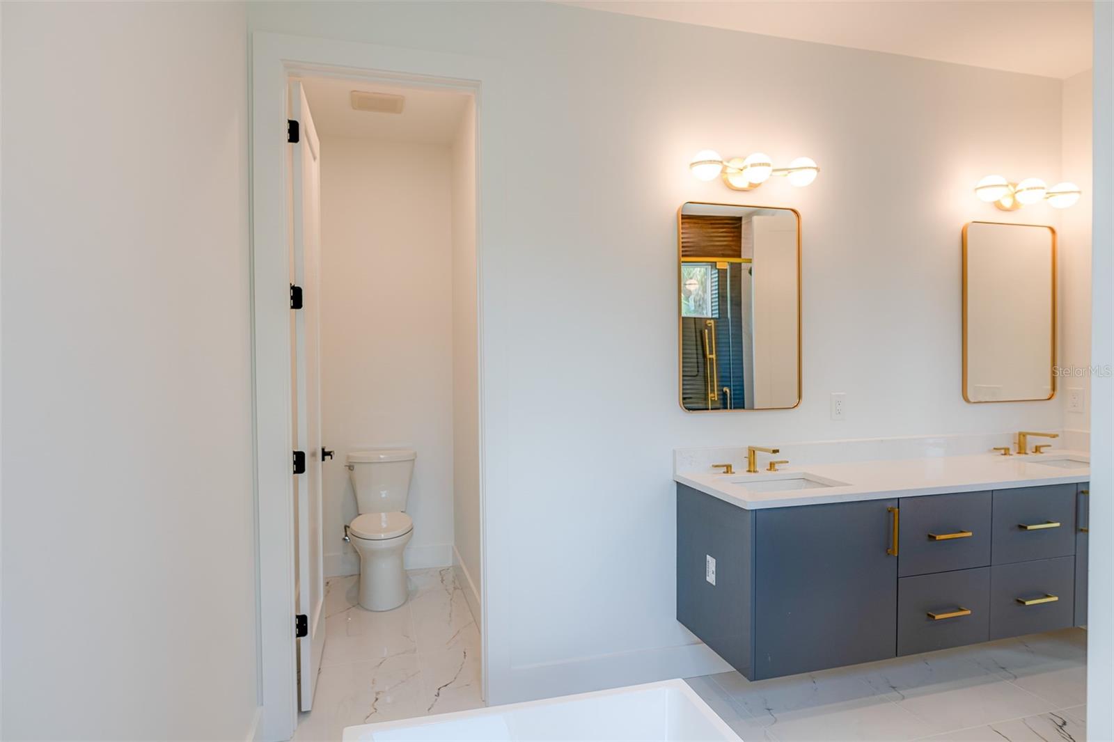 MARYLAND MANOR REV - Residential