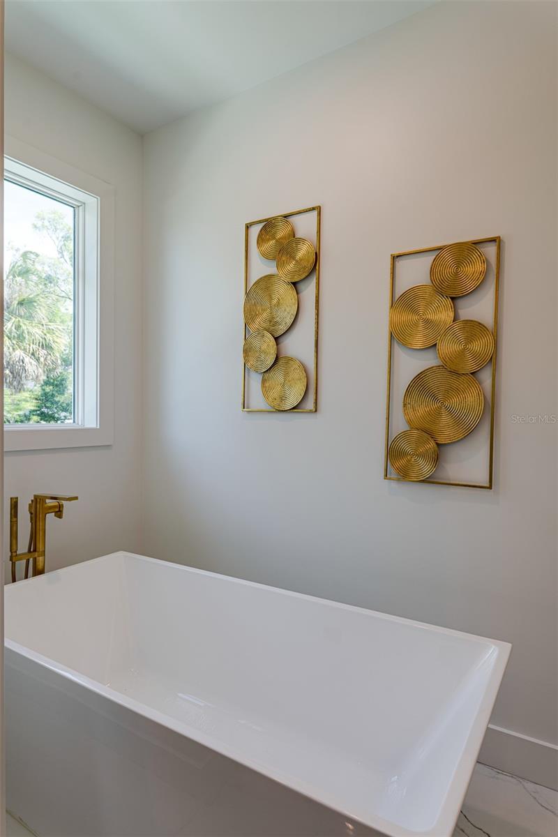 MARYLAND MANOR REV - Residential