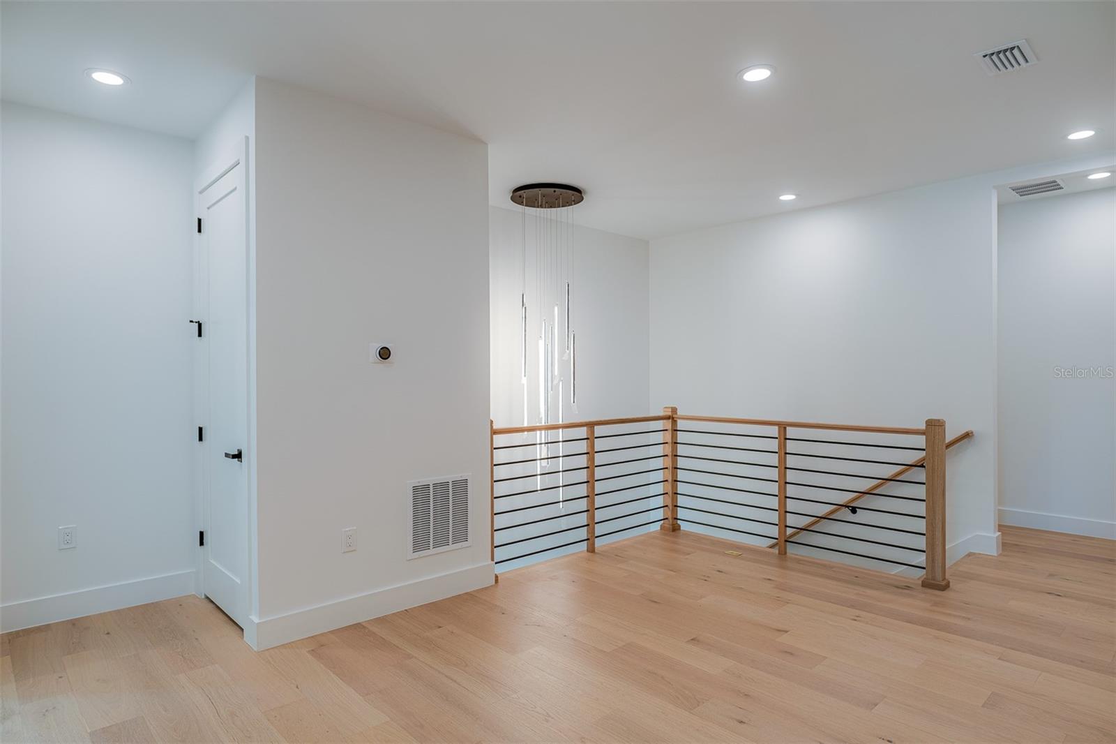 MARYLAND MANOR REV - Residential